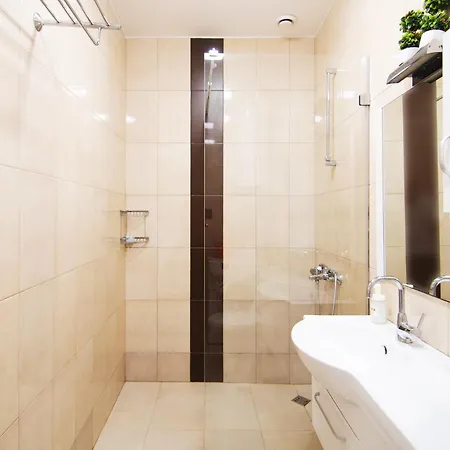 Location And Free Parking Apartment Warna